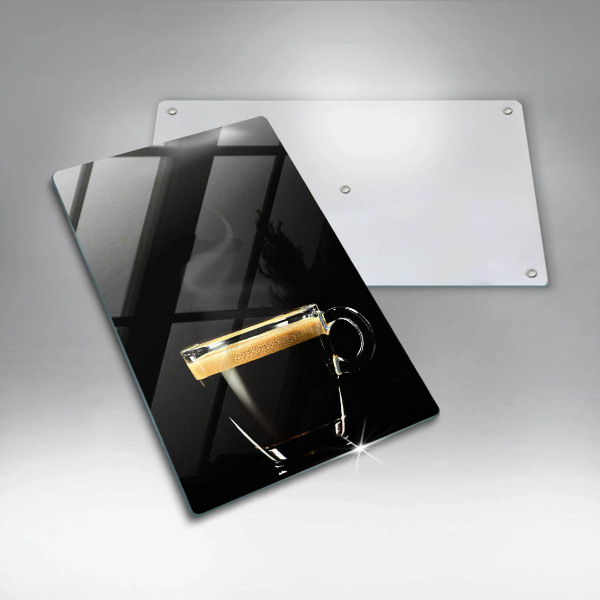 Üveg vágódeszka Egy pohár fekete kávé