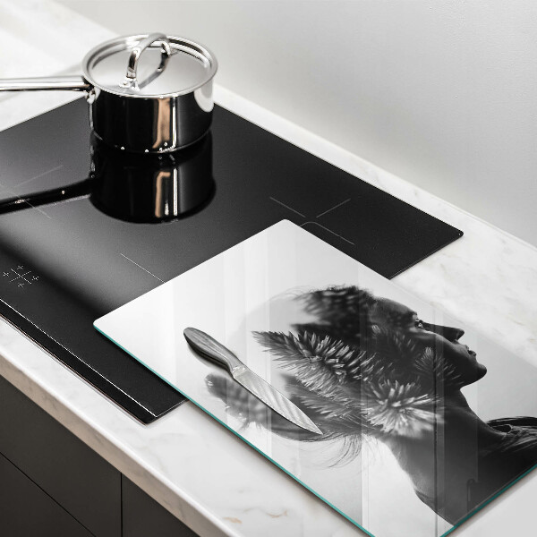 Üveg vágódeszka Nő és erdő