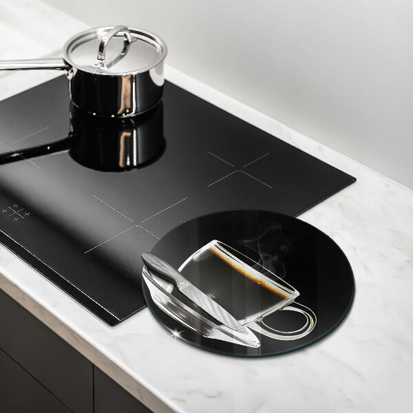 Üveg vágódeszka Egy pohár forró kávé