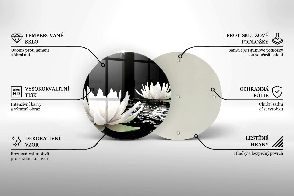 Üveg vágódeszka Fehér liliomok a vízen