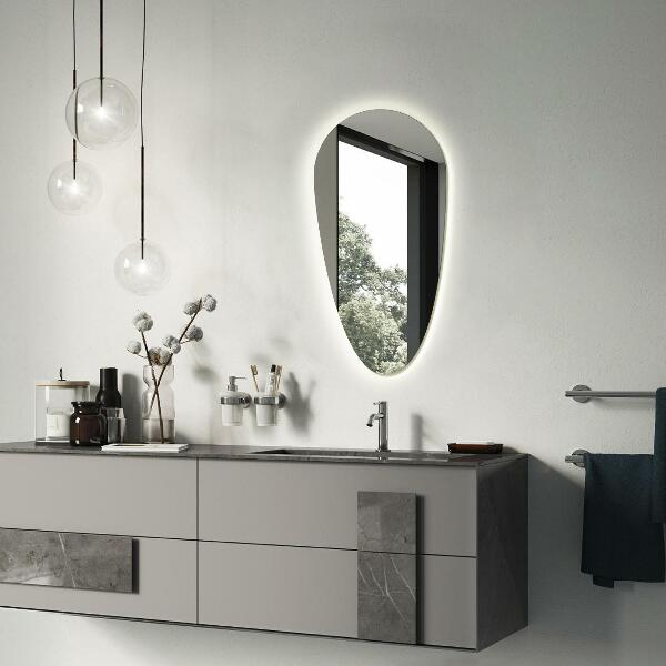 Csepp alakú ledes tükör 35x70 cm