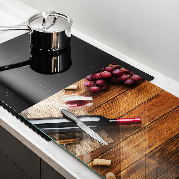 Tűzhelyvédő Egy üveg vörösbor