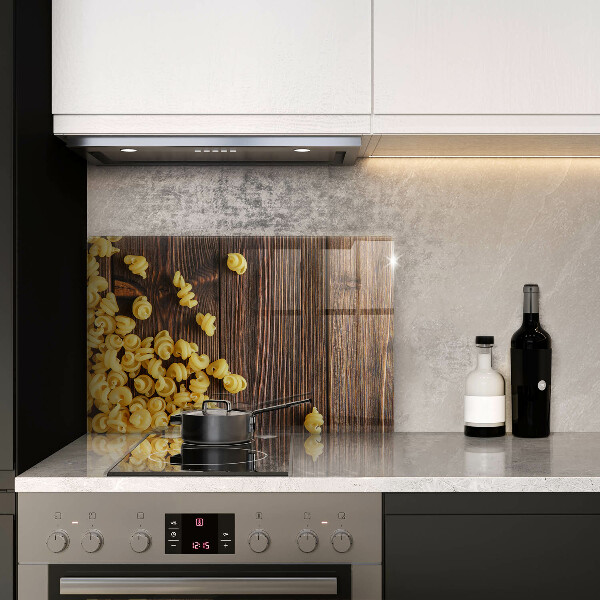 Tűzhelyvédő Tészta az asztalon