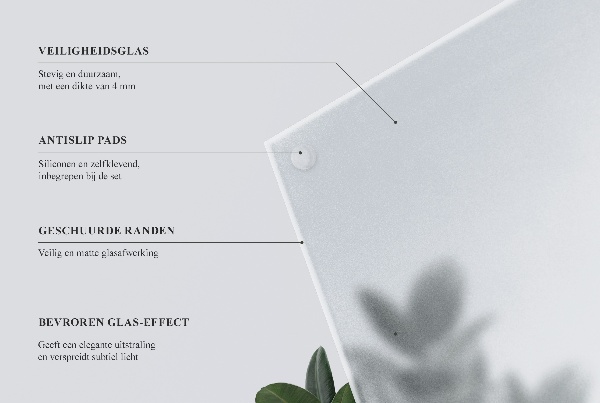 Négyzet alakú áttetsző edzett üveglap