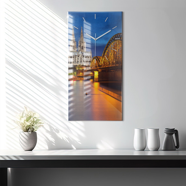 Téglalap alakú üvegóra Híd Németországban