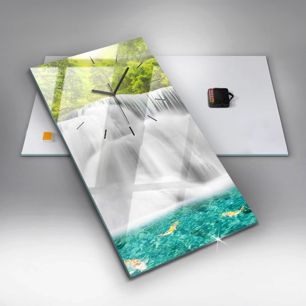 Téglalap alakú üvegóra Vízesés Thaiföldön