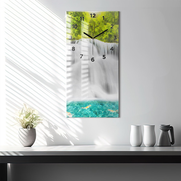 Téglalap alakú üvegóra Vízesés Thaiföldön