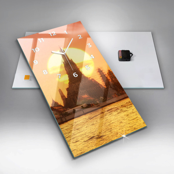 Téglalap alakú üvegóra Wat Arun Bangkok Thaiföld