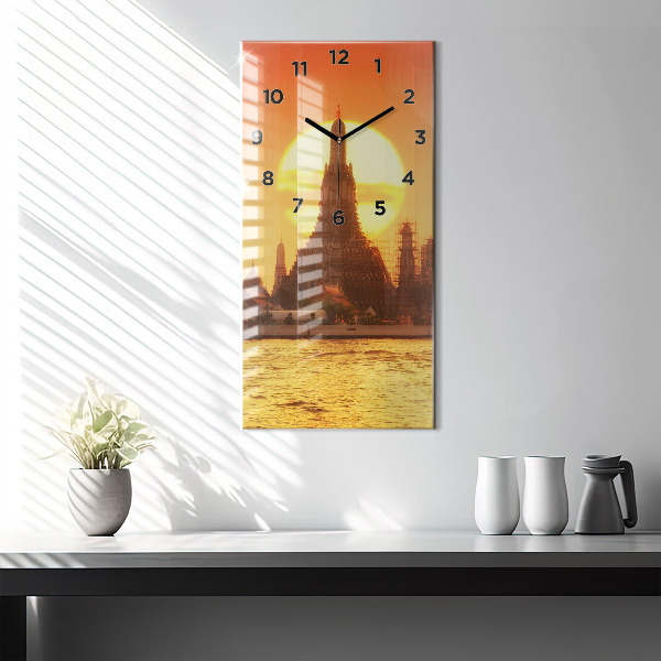 Téglalap alakú üvegóra Wat Arun Bangkok Thaiföld