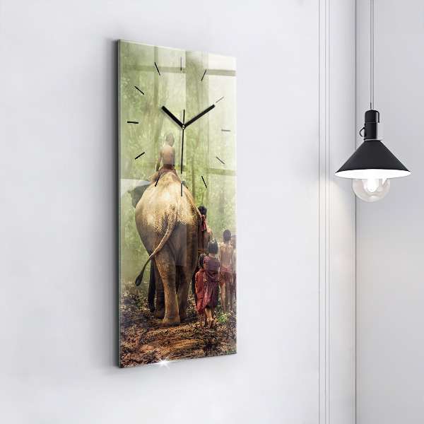 Téglalap alakú üvegóra Elefántot vezető gyerekek