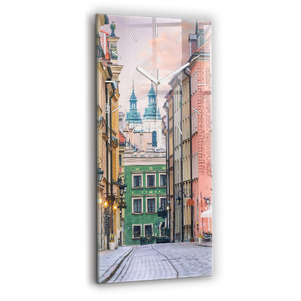 Téglalap alakú üvegóra Óváros Varsóban