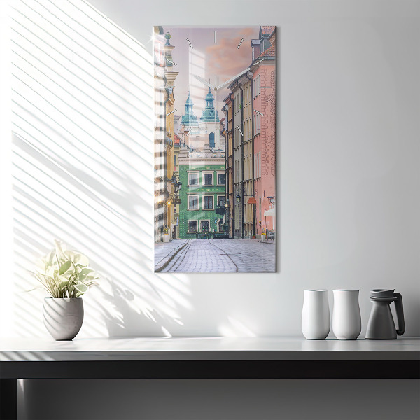 Téglalap alakú üvegóra Óváros Varsóban