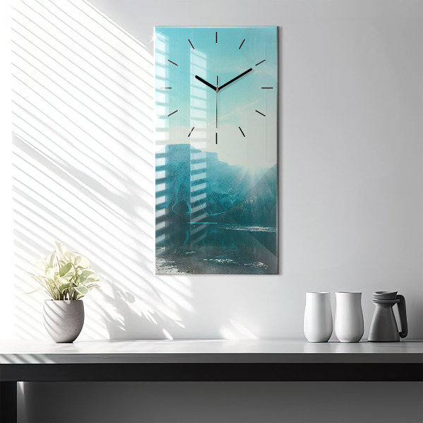 Téglalap alakú üvegóra Hegy és folyó Lengyelországban