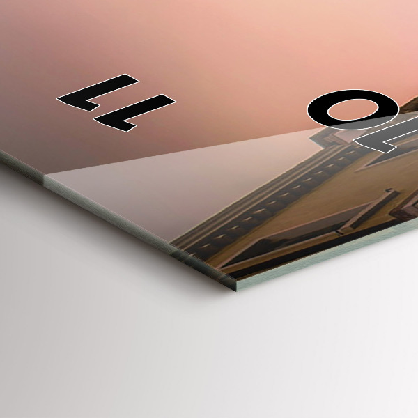 Téglalap alakú üvegóra Kilátás a csatornára a városban