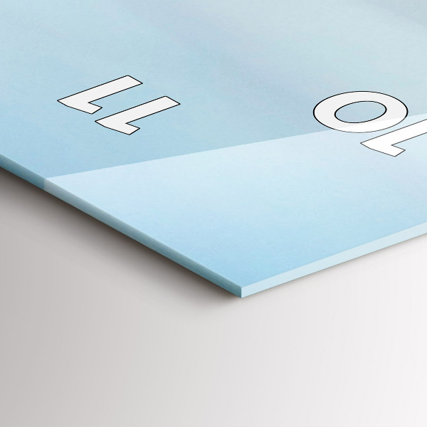 Téglalap alakú üvegóra Károly híd Prágában