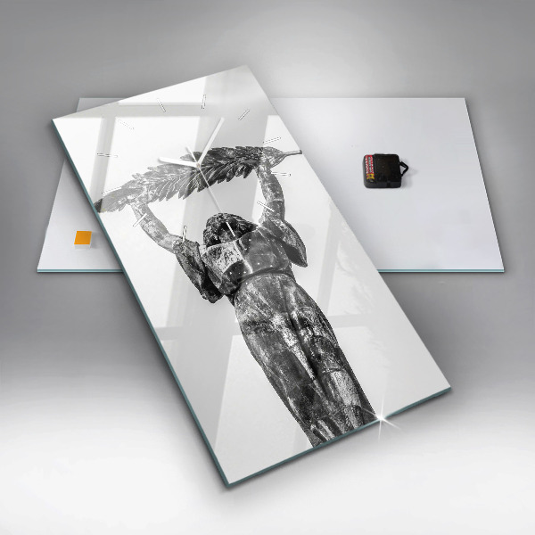 Téglalap alakú üvegóra Szabadság-szobor Budapesten