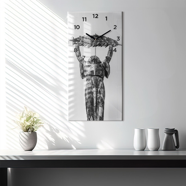 Téglalap alakú üvegóra Szabadság-szobor Budapesten