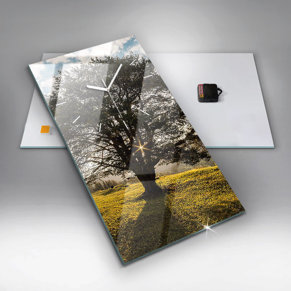 Téglalap alakú üvegóra Egy fa a dombon