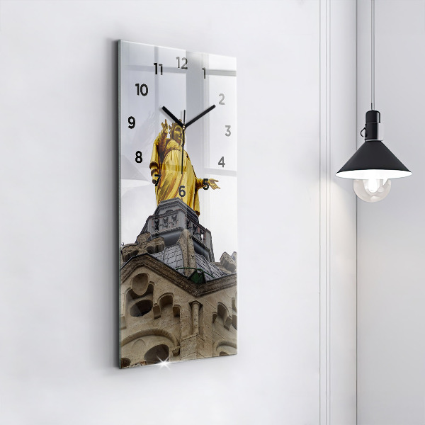 Téglalap alakú üvegóra Szűz Mária szobra Lyonban