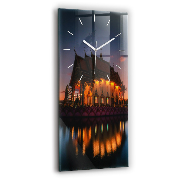 Téglalap alakú üvegóra Templom Bangkokban