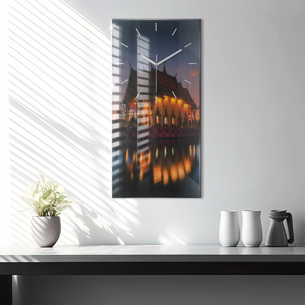 Téglalap alakú üvegóra Templom Bangkokban