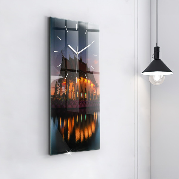 Téglalap alakú üvegóra Templom Bangkokban