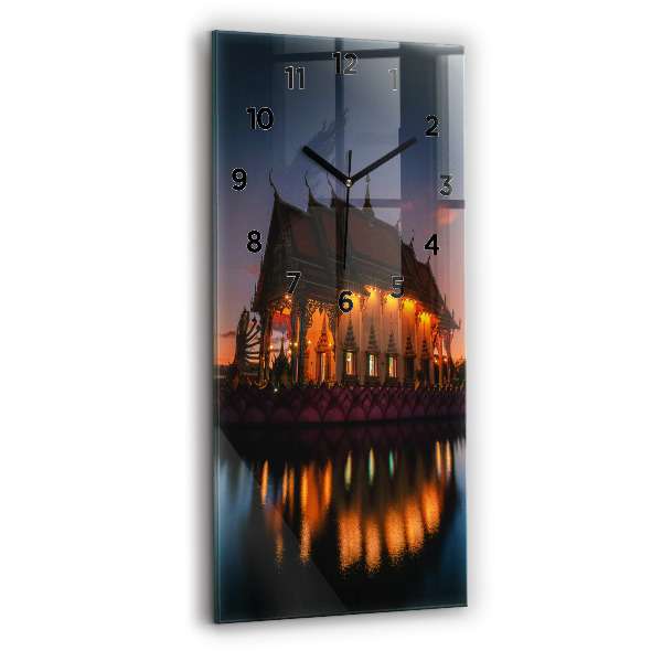 Téglalap alakú üvegóra Templom Bangkokban