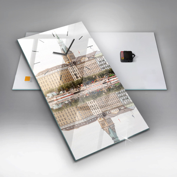 Téglalap alakú üvegóra Hamburg folyó Németországban