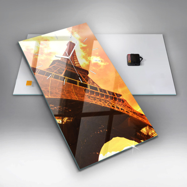 Téglalap alakú üvegóra Az Eiffel-torony Párizsban