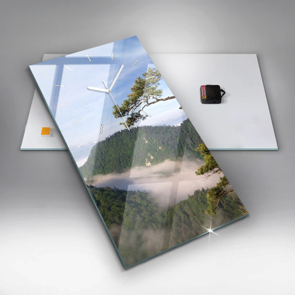 Téglalap alakú üvegóra Sokolica csúcs a Pieniny-hegységben