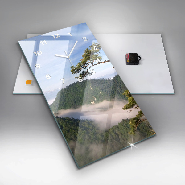 Téglalap alakú üvegóra Sokolica csúcs a Pieniny-hegységben