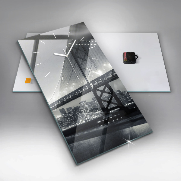 Téglalap alakú üvegóra San Francisco híd éjjel