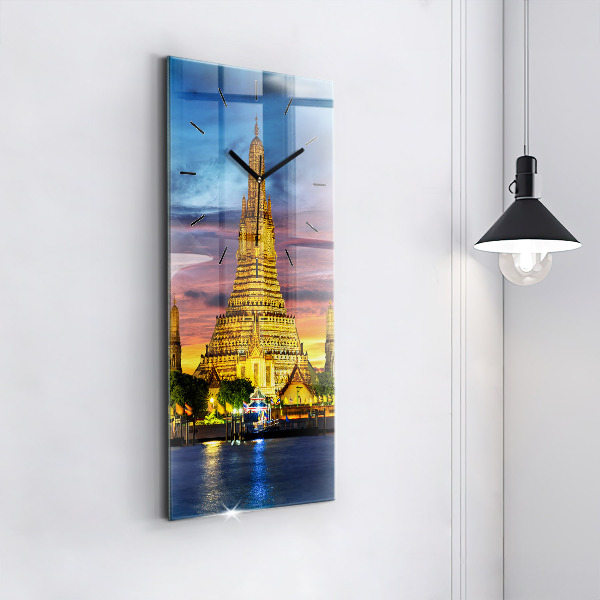 Téglalap alakú üvegóra Templom Bangkokban, Thaiföldön