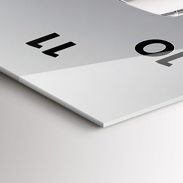 Téglalap alakú üvegóra Egy pohár vörösbor