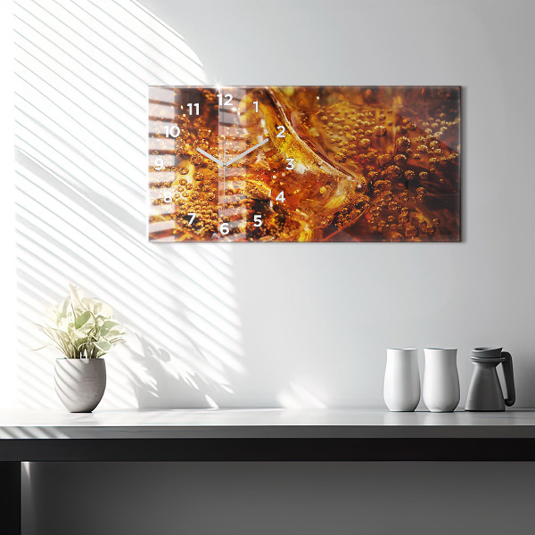 Vízszintes üvegóra Közeli kép az italról