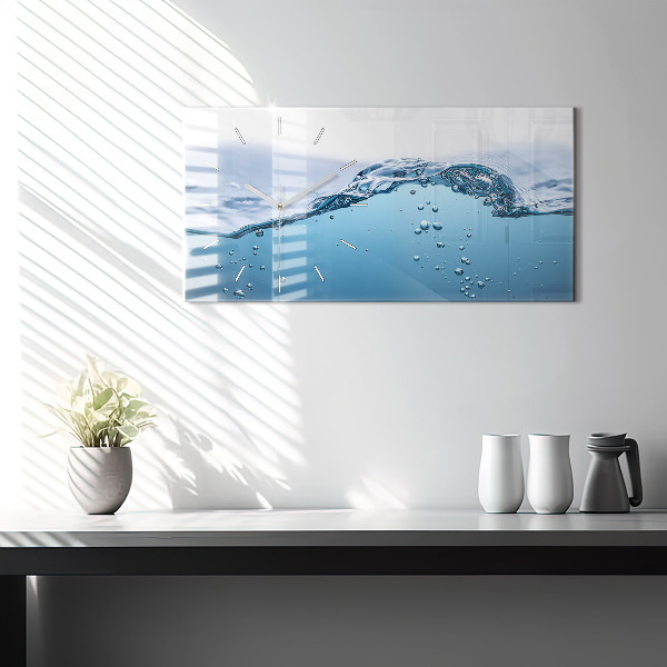 Vízszintes üvegóra Közeli kép a vízről