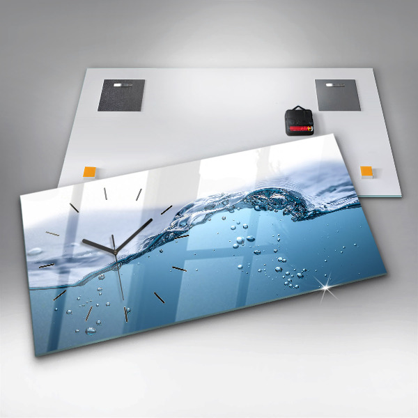 Vízszintes üvegóra Közeli kép a vízről