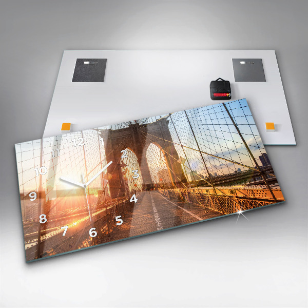 Vízszintes üvegóra Brooklyn Bridge NYC