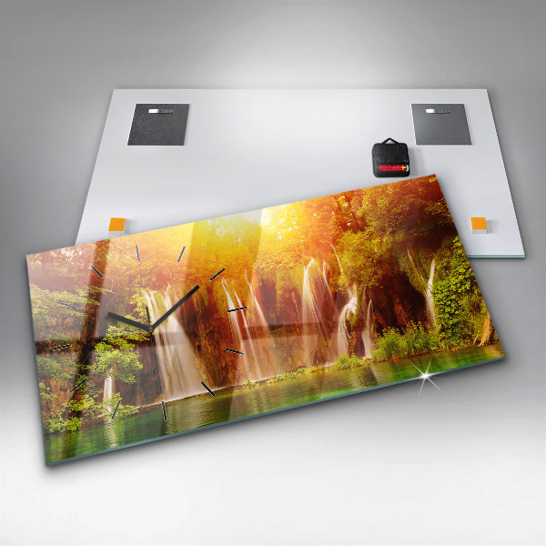 Vízszintes üvegóra Kilátás a vízesésre