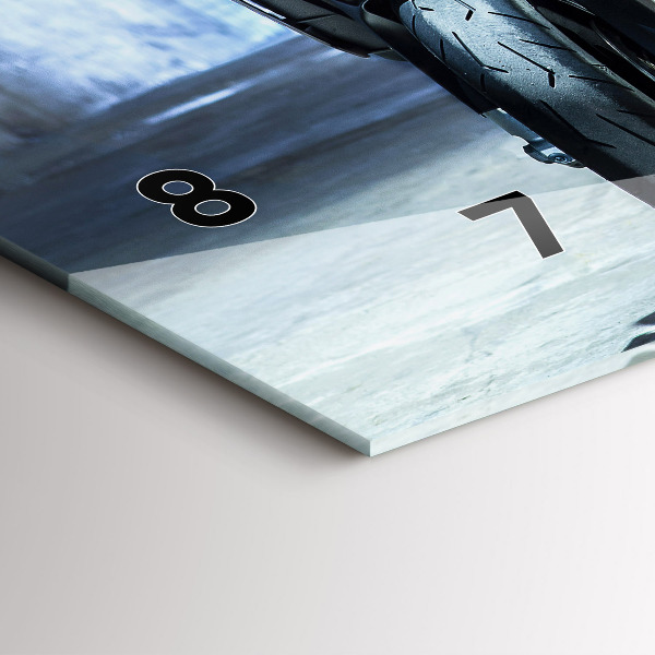 Vízszintes üvegóra Motorkerékpár a sikátorban