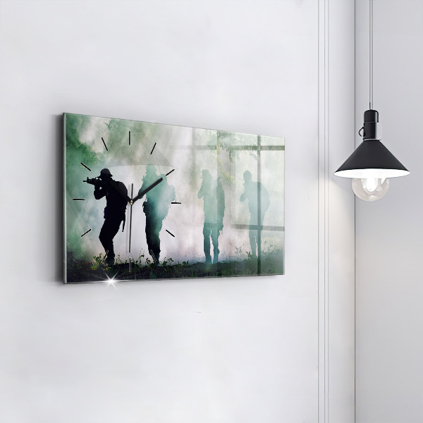 Vízszintes üvegóra Hadsereg az erdőben katonák