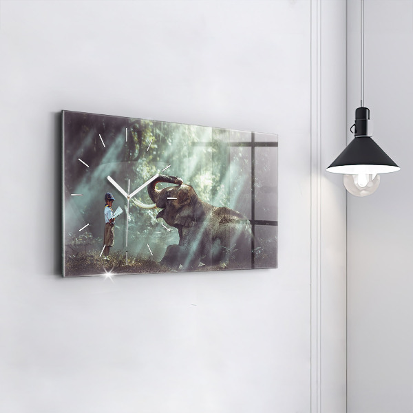 Vízszintes üvegóra Egy fiú könyvet olvas