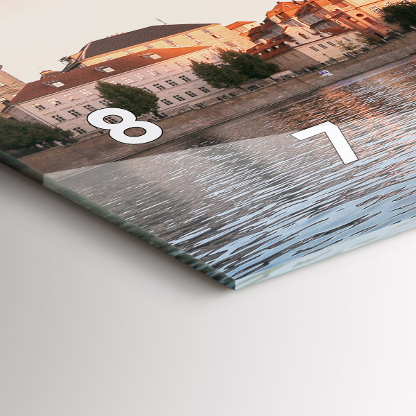 Vízszintes üvegóra Károly híd Prágában