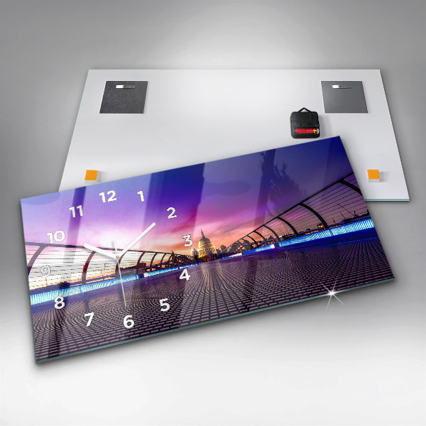 Vízszintes üvegóra Szent Pál székesegyház