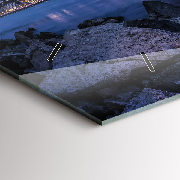 Vízszintes üvegóra Sziklás part a híd alatt