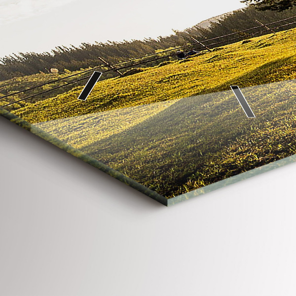 Vízszintes üvegóra Egy fa a dombon