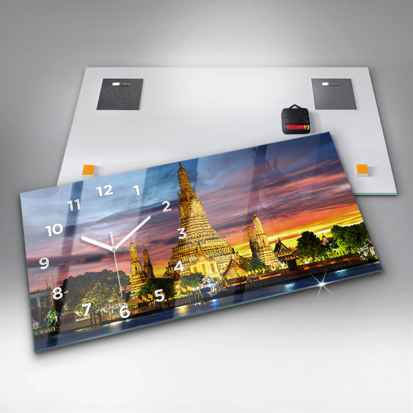 Vízszintes üvegóra Templom Bangkokban