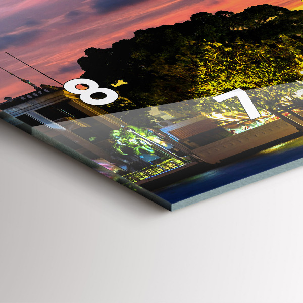 Vízszintes üvegóra Templom Bangkokban