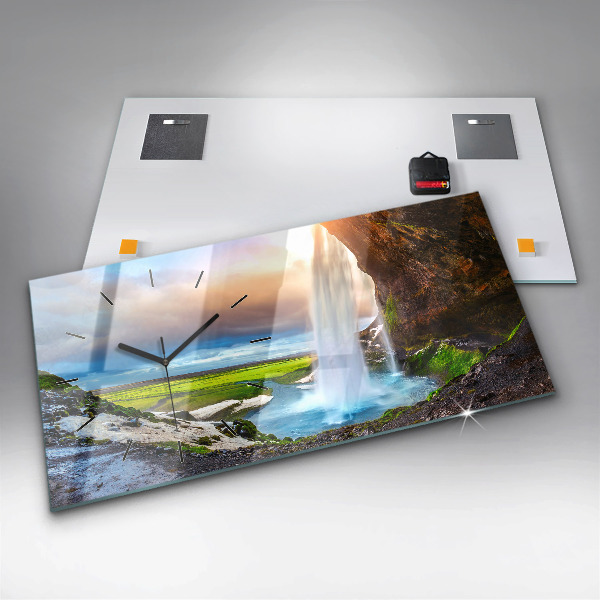 Vízszintes üvegóra Vízesés Izlandon