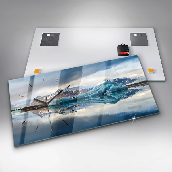 Vízszintes üvegóra Jokulsarlon-tó Izlandon